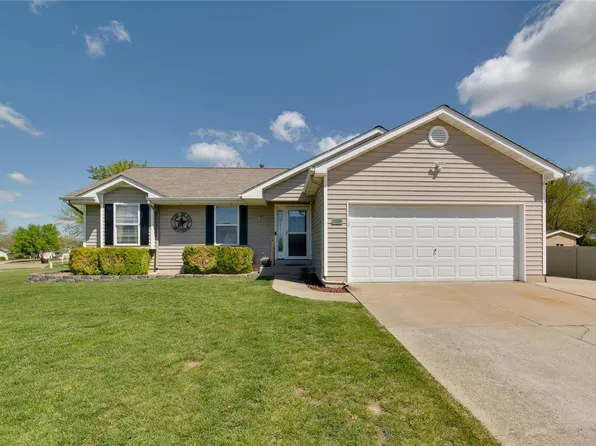 119 Castlewood Dr, Troy, MO 63379