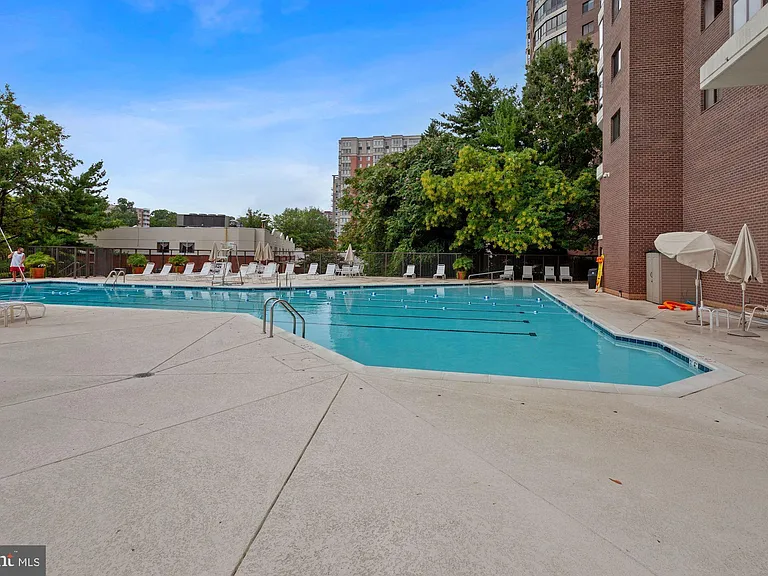 1600 N Oak St #1410 — Photo 37