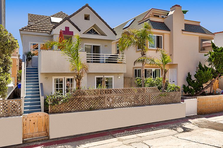 1st image of 725 Capistrano Pl