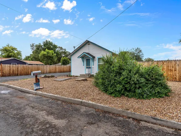 292 SE 9th St, Madras, OR 97741