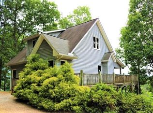 155 Hannah Dr, Franklin, NC 28734