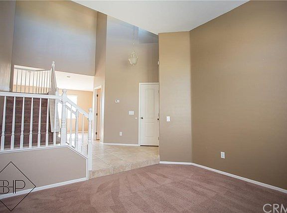 3rd image of 30617 Carousel Ln