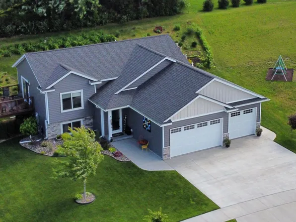 1013 Eagle Vista Ln, Lake City, MN 55041