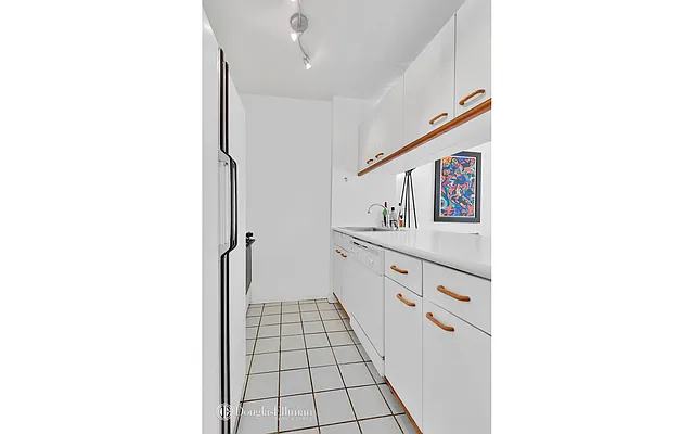 Sold by Douglas Elliman | media 4