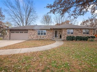 15307 Elm St, Basehor, KS 66007