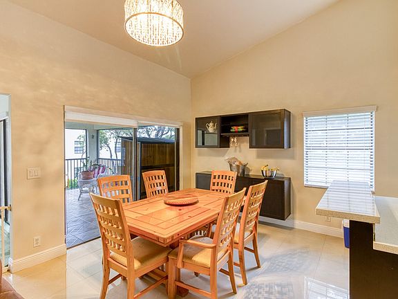 2nd image of 612 Freedom Court #612