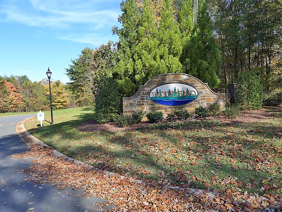 2nd image of 1028 Nutall Oak Ln #17
