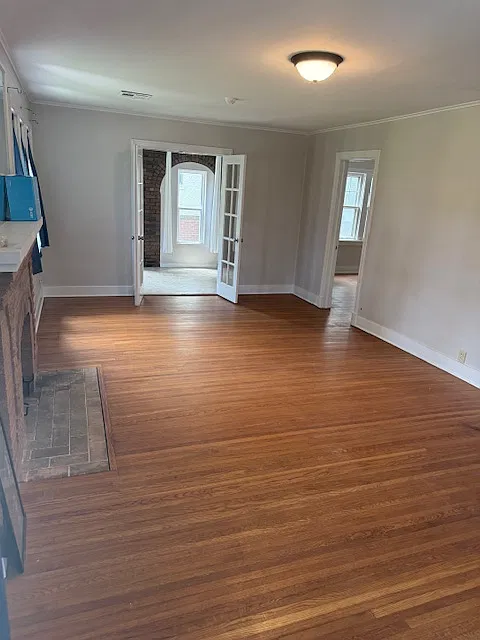 824 S Jamestown Ave — Photo 2