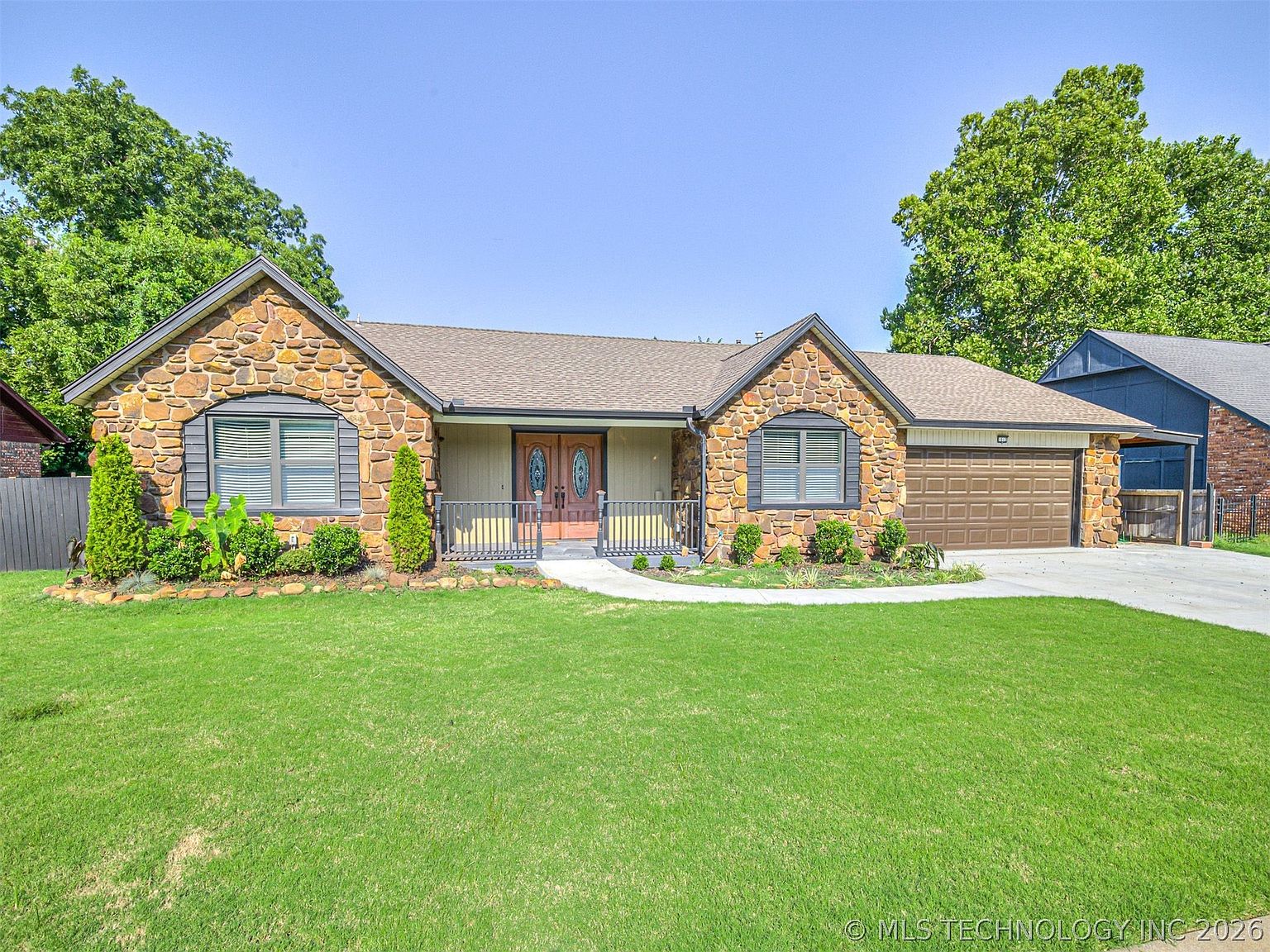 1012 N Forest Pl, Jenks, OK 74037 | Zillow