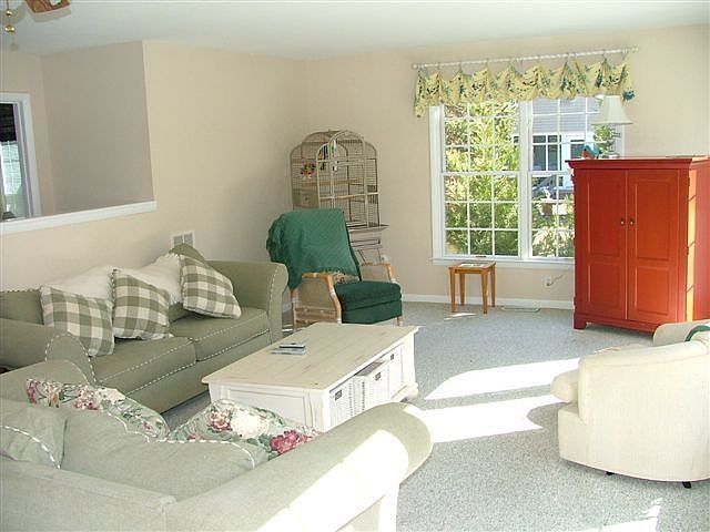 1st image of 609 Juniper Ct