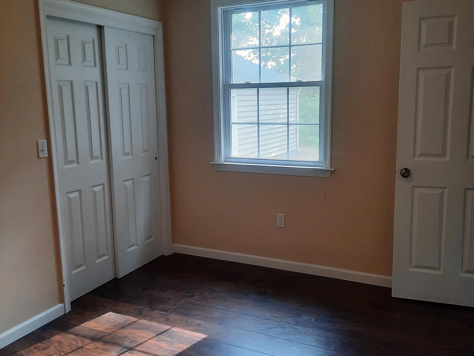2 bed, 1.5 bath, 1191 sqft, $2,400 — Photo 4
