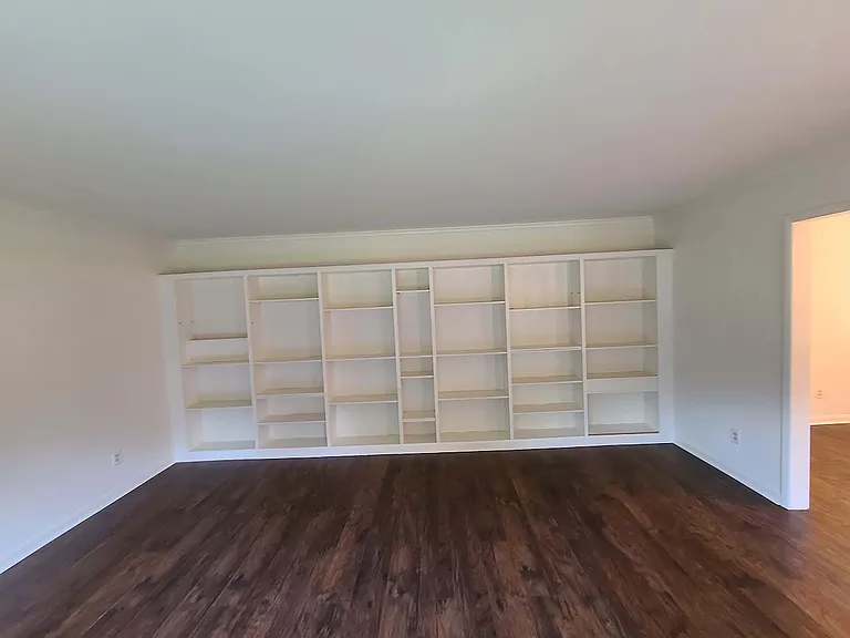 1002 Dixon Dr — Photo 28