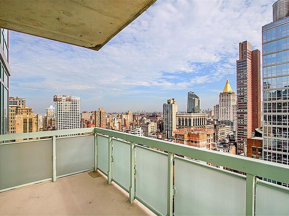 4th image of 325 5th Ave APT 32E