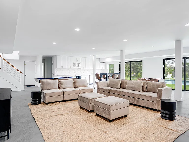 51 Blackwatch Ct — Photo 39