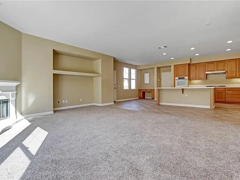 8265 Lavender Ln — Photo 10