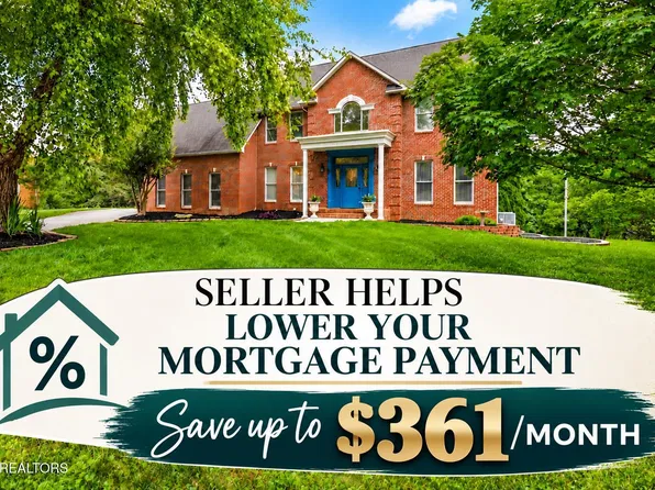 16 Radcliff Ter, Oak Ridge, TN 37830