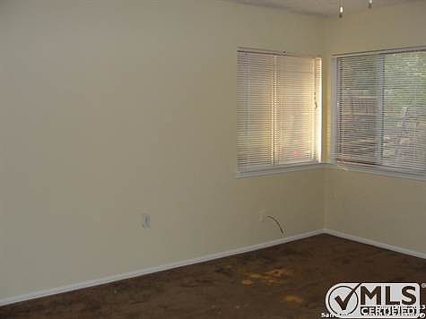 5th image of 9826 Meadow Br