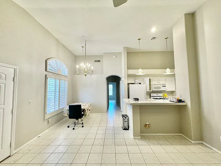 5892 Greenery View Ln — Photo 6