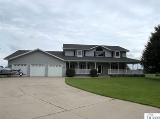 2 Crystal Ct, Saint James, MN 56081