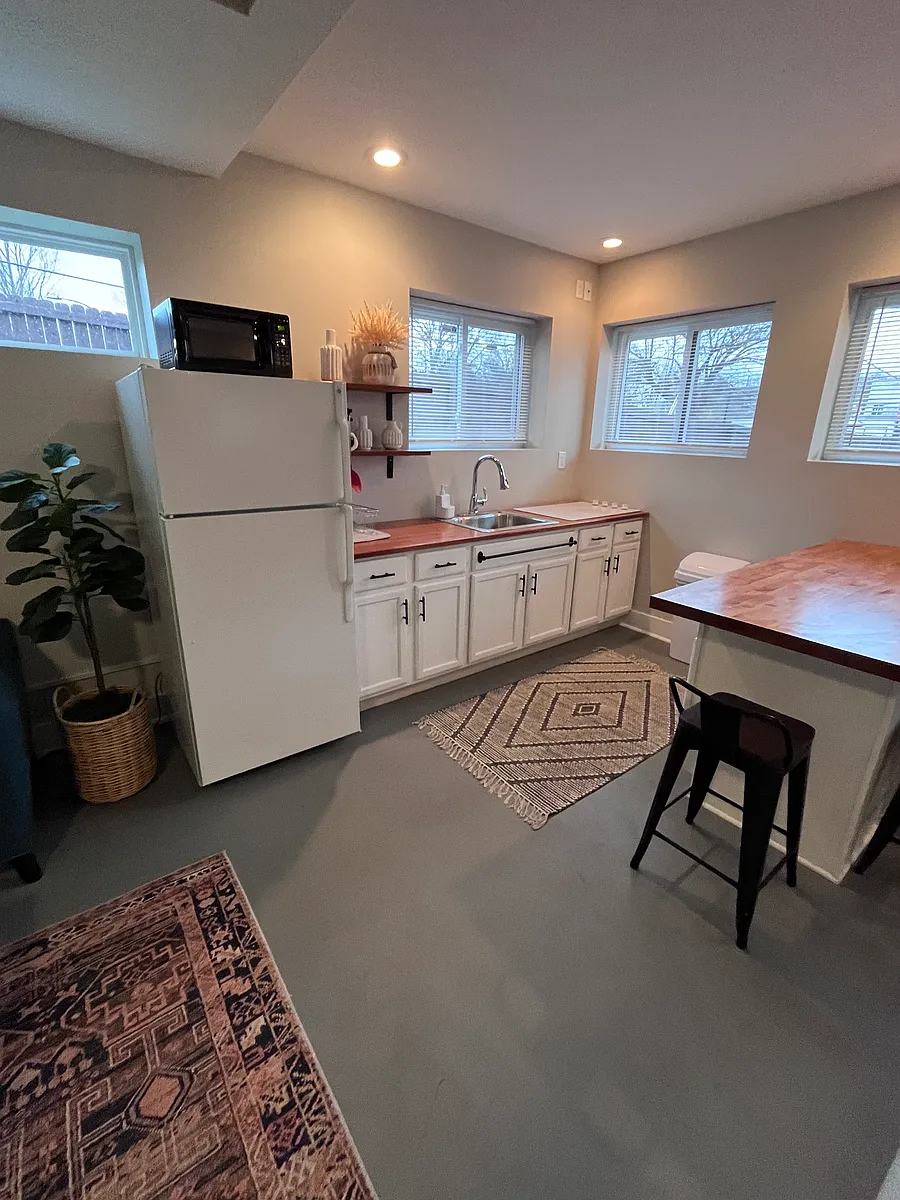 Building Photo - 1225 Stockell St #2