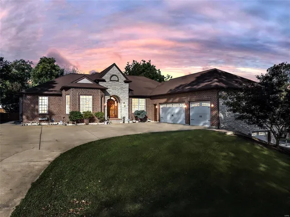 565 Lewis Rd, Eureka, MO 63025