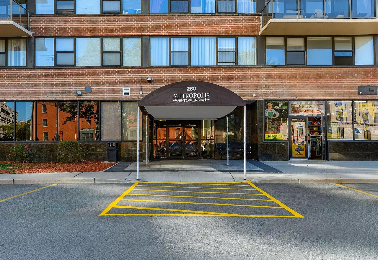 2 bed, 1150 sqft, $4,150 — Photo 1