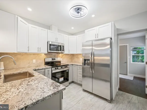 3026 Page St, Philadelphia, PA 19121