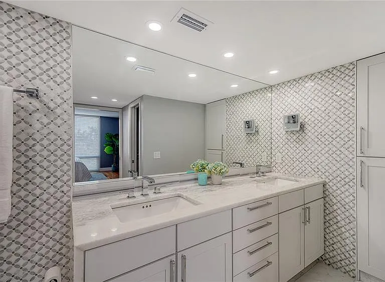1111 N Gulfstream Ave #4E — Photo 15