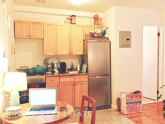 Rented by Sunrise Real Estate | media 5