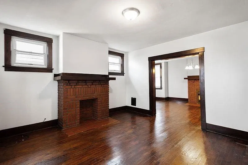 2 bed, $1,300 — Photo 2