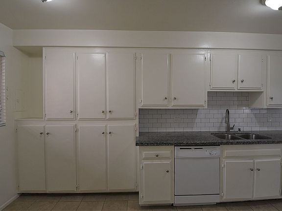 5th image of 5036 Coldwater Canyon Ave APT 204