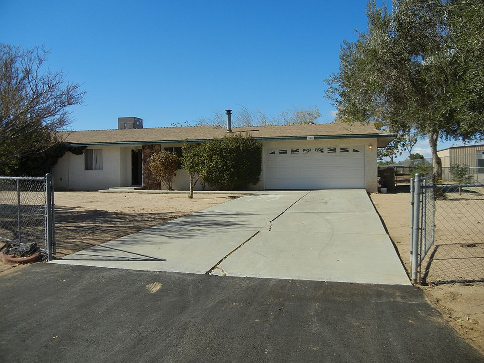 2 Car attached garage with large driveway