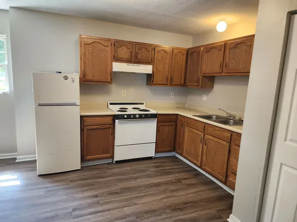 1160 East 8th, 1160 E 8th St #1, Metropolis, IL 62960