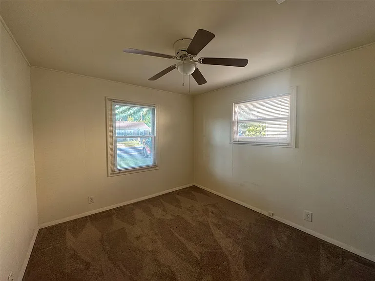 1561 E Meyers Ave — Photo 6