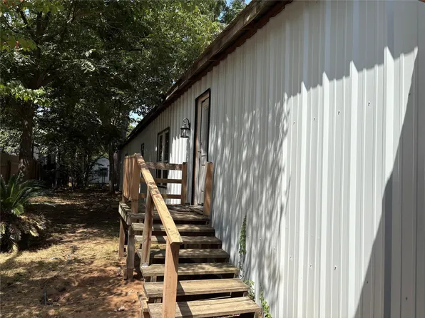 13120 S Lee Shore Dr, Willis, TX 77318