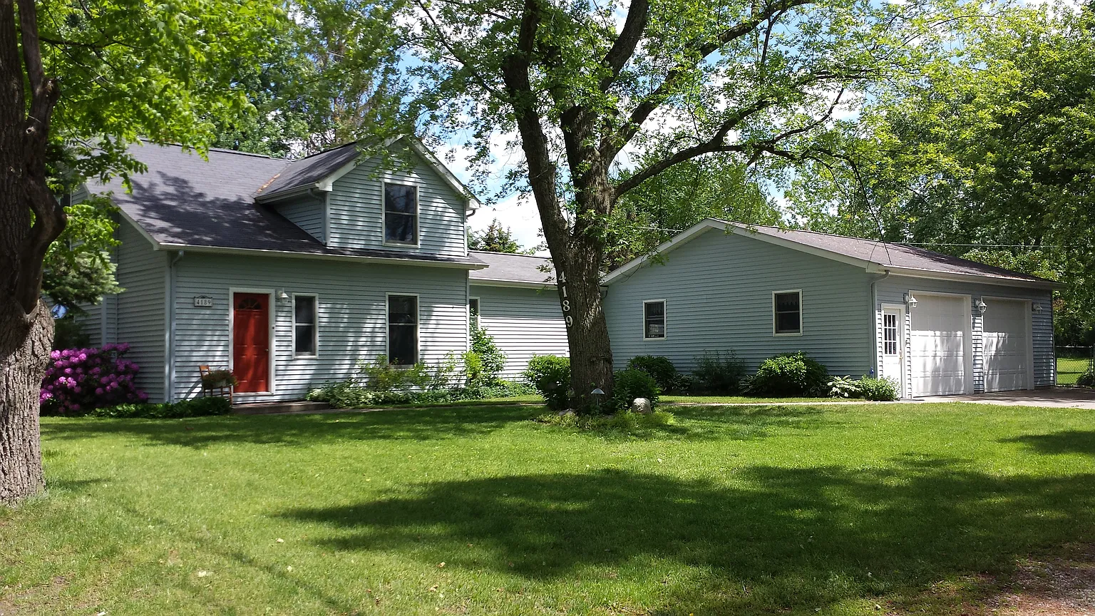 4189 Silver Lake Rd photo 1