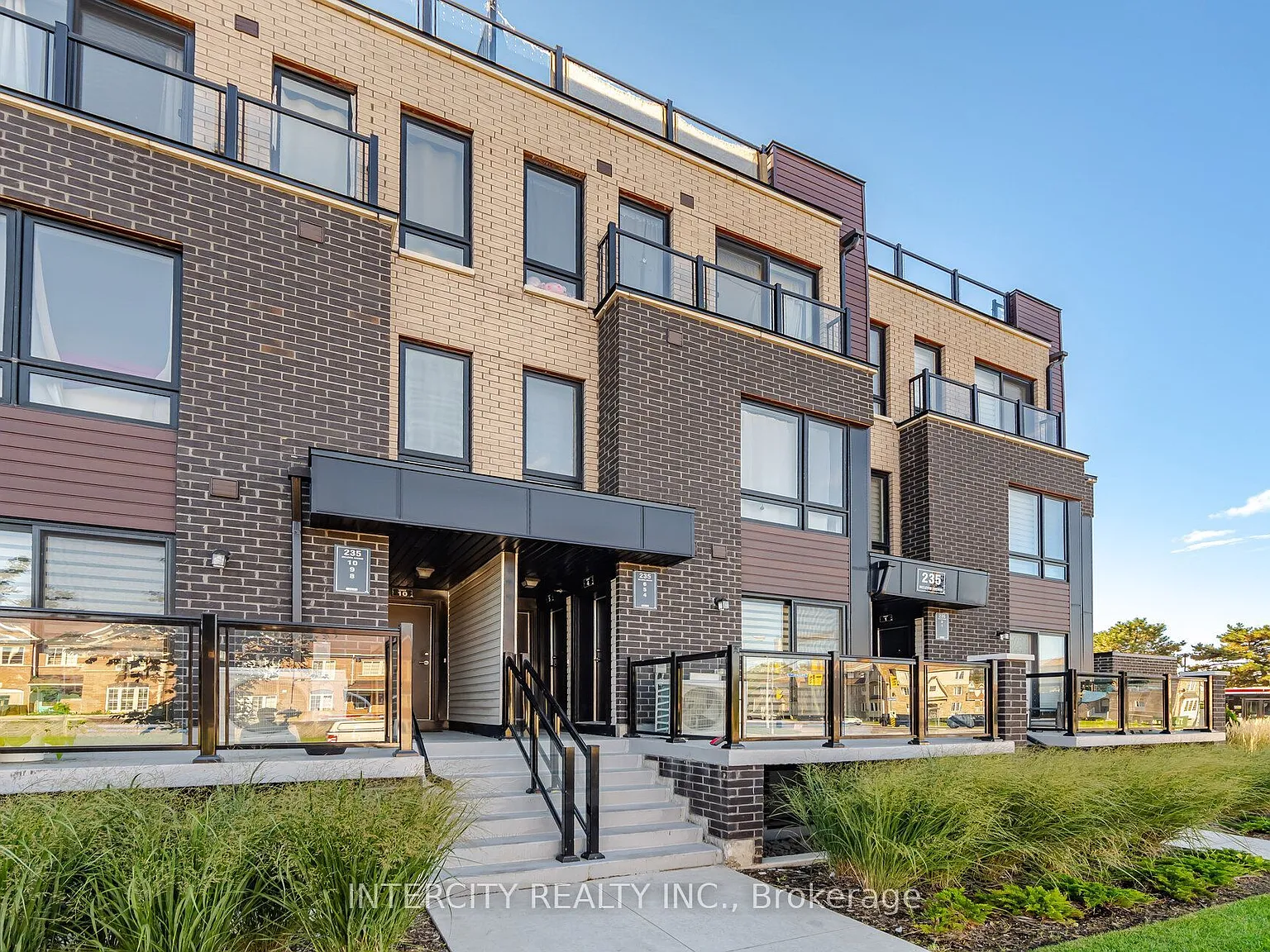2 bed, $2,300 — Photo 2
