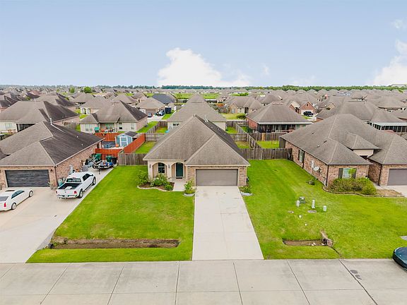 2nd image of 271 Cottage Way