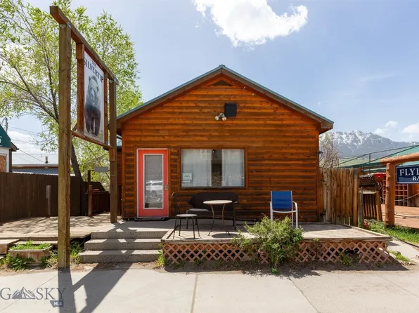 505 Scott W, Gardiner, MT 59030