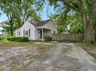 2210 Plaza Dr, Wilmington, NC 28405