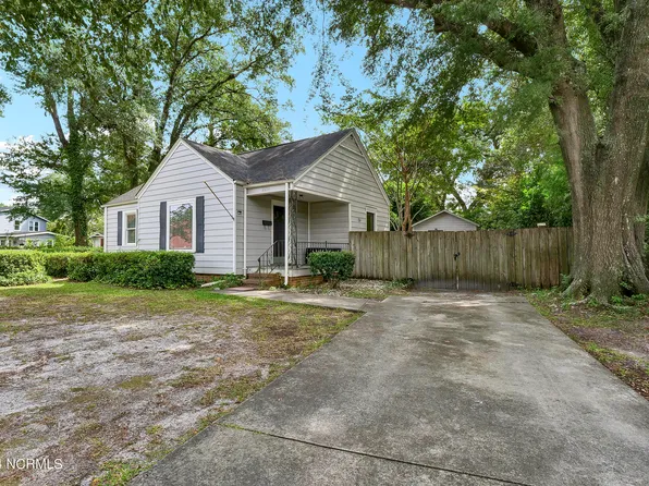 2210 Plaza Drive, Wilmington, NC 28405