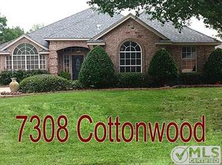 7308 Cottonwood Ct, North Richland Hills, TX 76182