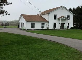 8142 Old W Ridge Rd, Elyria, OH 44035