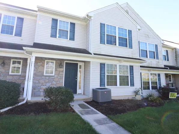21 Broderick Ct, Leola, PA 17540