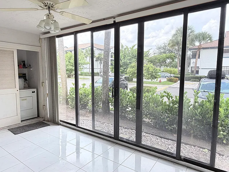 5136 Floria Dr #G — Photo 8