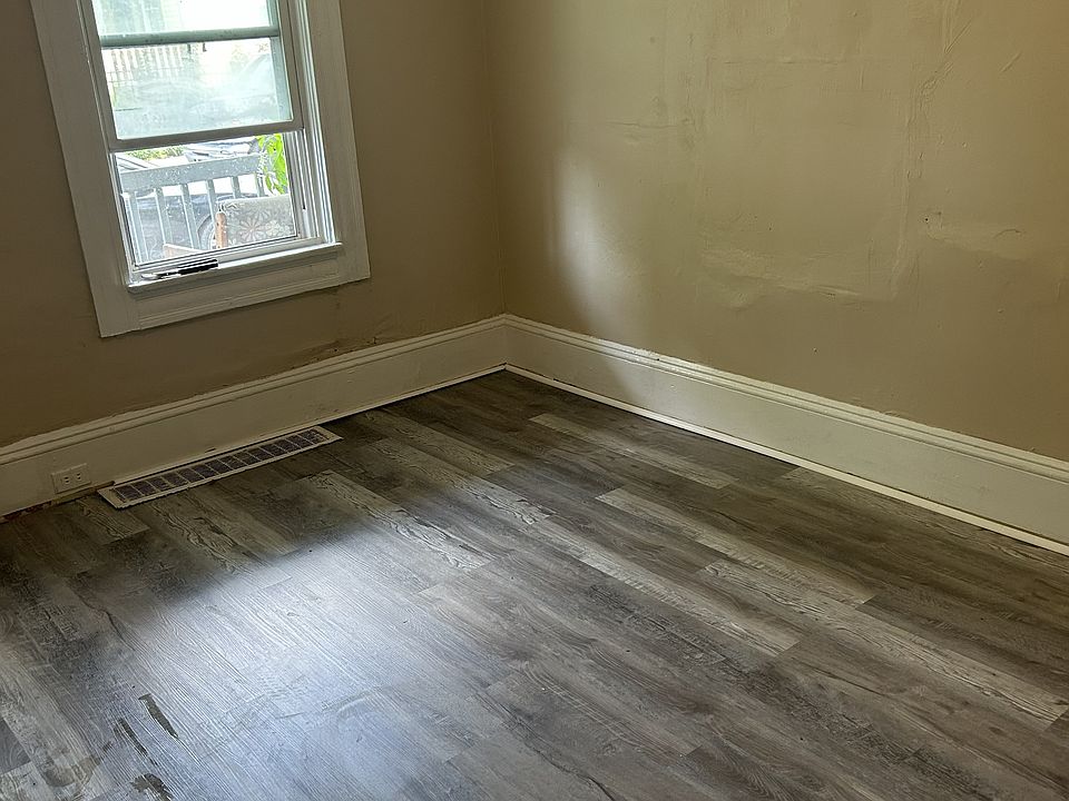 Front Bedroom