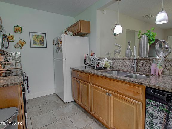 5th image of 6232 SPRING FOREST Circle