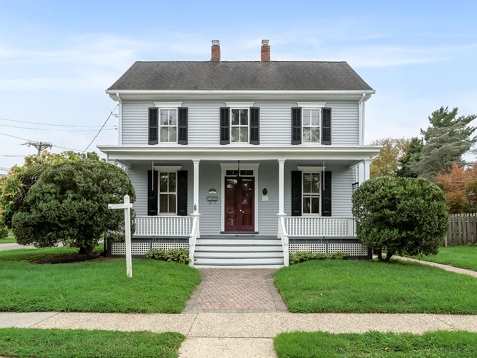 50 Union St