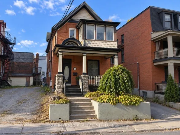 322 Lyon St N, Ottawa, ON K1R 5W6