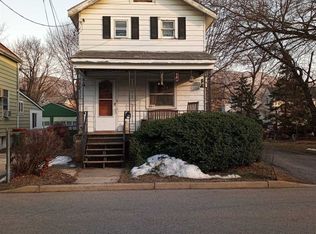 32 N Cedar St, Beacon, NY 12508